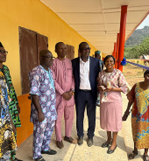 761b5b58 005e 472e 8523 42b6425c9455